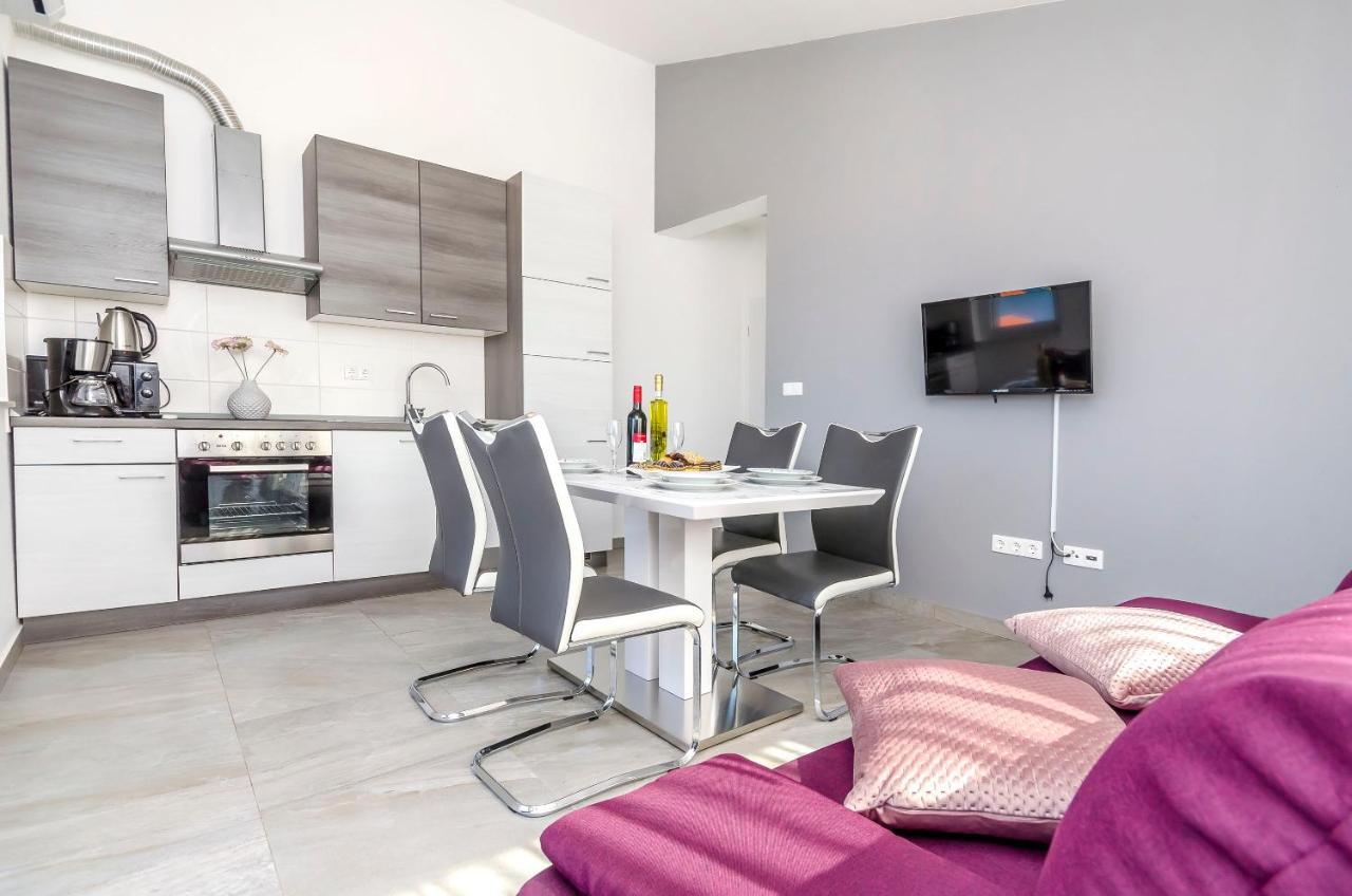 Ražanj Apartments Katic מראה חיצוני תמונה